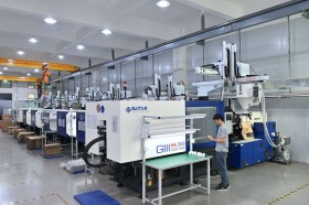What Is Custom Plastic Injection Mold Manufacturing? From Design to Production